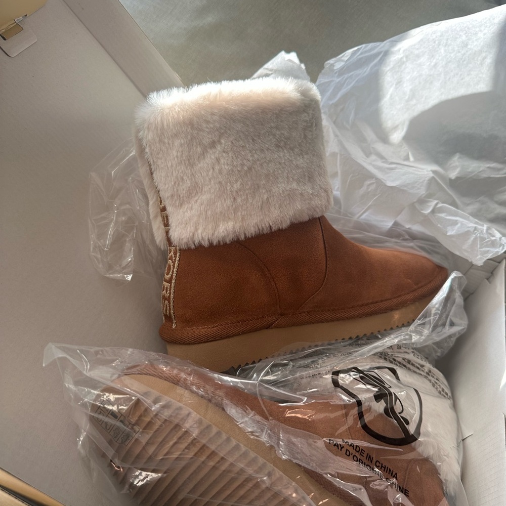 MICHAEL Michael Kors Brown and White Winter Boots